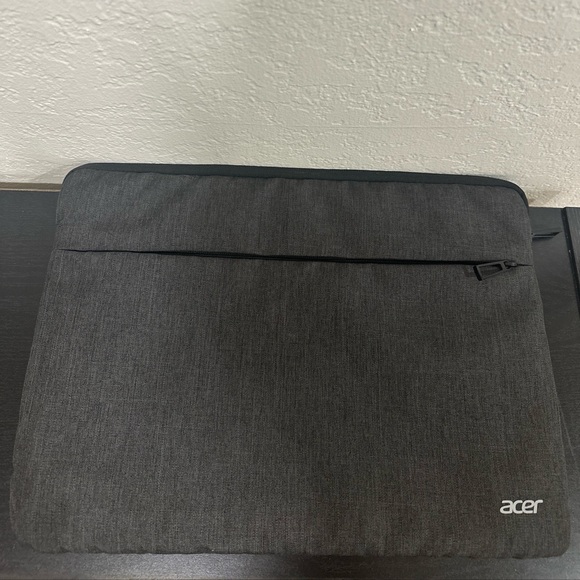 Acer Chromebook 315 - Picture 3 of 3